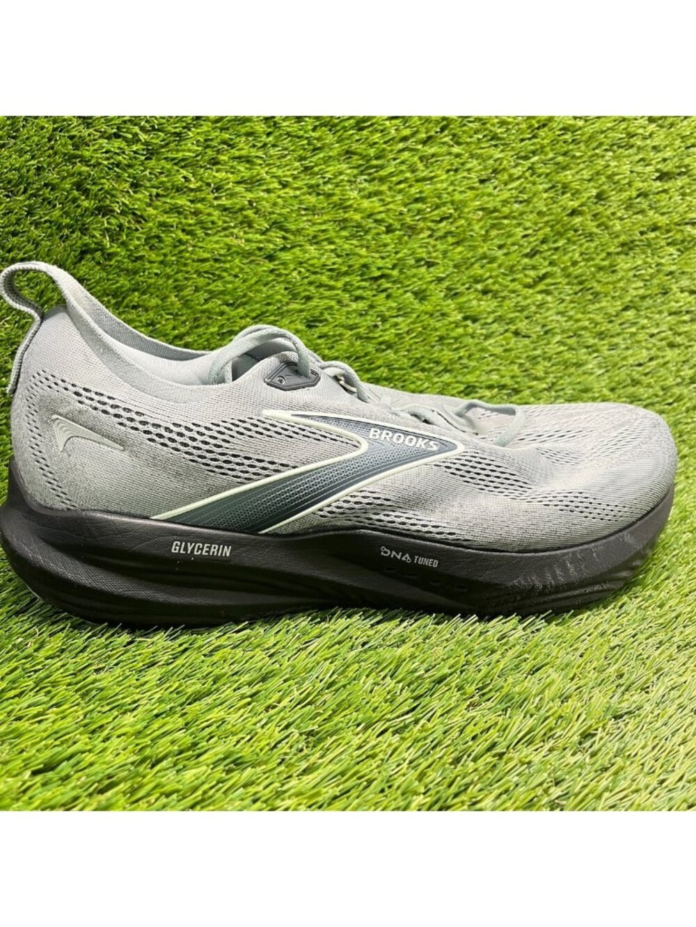 Brooks Glycerin 22 Mens Size 14 4E Gray Black Athletic Running Shoes Sneakers